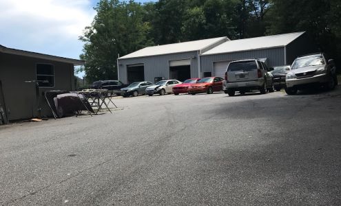 Bruce's Body Shop & Wrecker