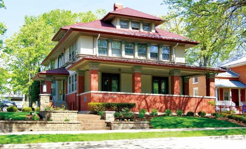 Steve Brown Apartments