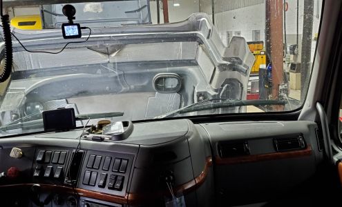 Kriete Truck Center - Sheboygan