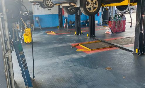 Wannes Transmission & Auto Repair Shop