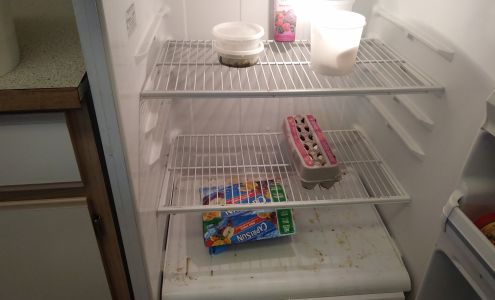 Outstanding cleaning service 740 Blaine St, Woodburn Oregon 97071