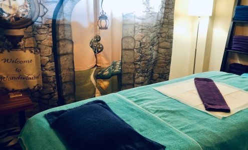 Wax in Wonderland P2RR+H7, 1574 York St, Denver Colorado 80206