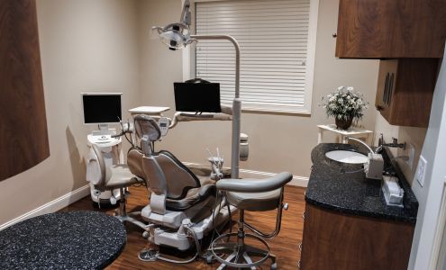 Ford, Eric D., D.D.S., P.L.L.C. 422 Kinetic Dr STE A, Huntington West Virginia 25701