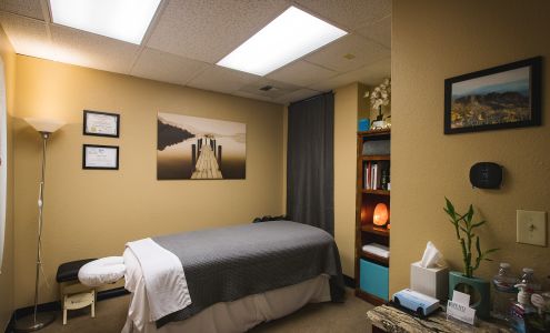 Mend Massage and Bodywork LLC 6595 S Dayton St Ste 1600, Greenwood Village Colorado 80111