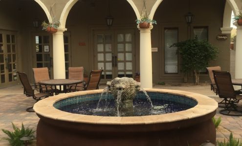 Hands to Knead Massage