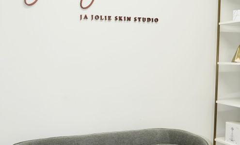 Ja Jolie Skin Studio