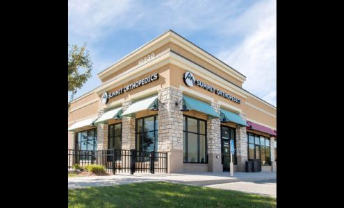Summit Orthopedics: Blaine