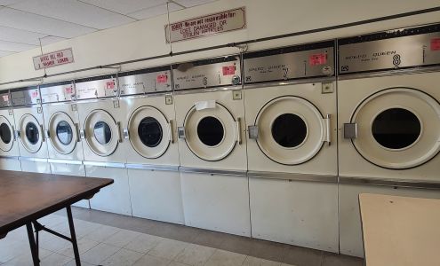 Speed Queen Fabric Care Center