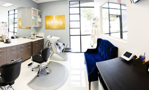 A Suite Salon