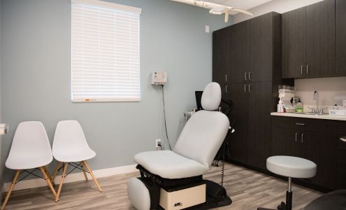 Comprehensive Center for Dermatology 5607 Skytop Dr, Lithia Florida 33547