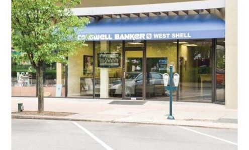 Coldwell Banker Realty - Hyde Park