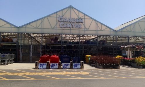 Lowe's Garden Center