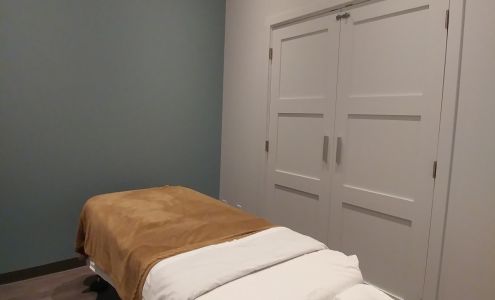 Windermere Chiropractor & Physiotherapy & Massage & Acupuncture Clinic