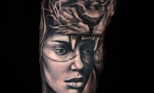 Iron Horse Tattoo 950 King St W, Kitchener Ontario N2G 1G4