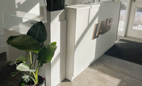 LAB Barbershop & Tattoo Studio