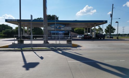 Valero Corner Store