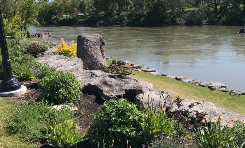 Nikki Marcovitz Real Estate