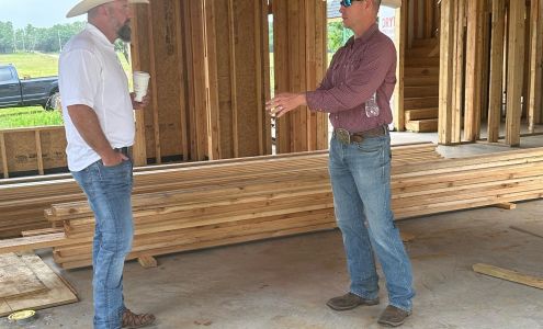 WH Custom Homes LLC 610 W Grand St, Whitewright Texas 75491