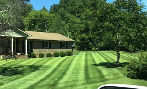 Young’s LawnCare and LandScaping 200 Apache Cir, Pulaski Tennessee 38478