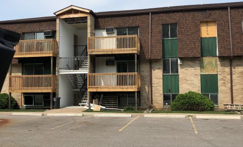 Pinecrest Apartments