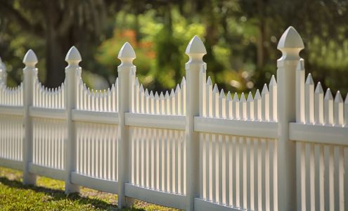 Bee Fencing and Decks
