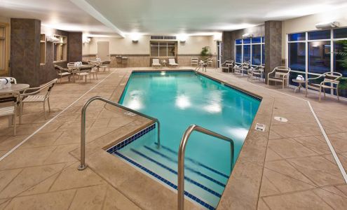 J & J Pools & Spas Inc. Paynesville