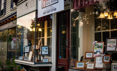 Hubbell's Real Estate