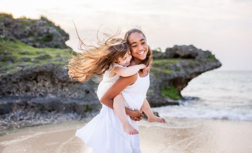 Alison Bell, Photographer LLC