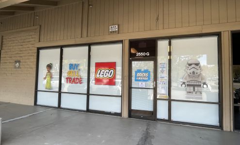 Bricks & Minifigs San Ramon