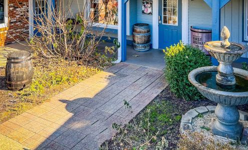 Lighthouse Liquor Wine Beer Spirits