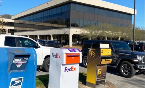 FedEx Drop Box