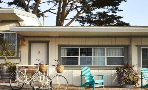 Cambria Beach Lodge