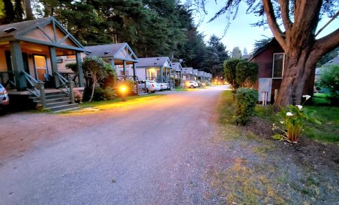 Lighthouse Pointe Resort Point Arena