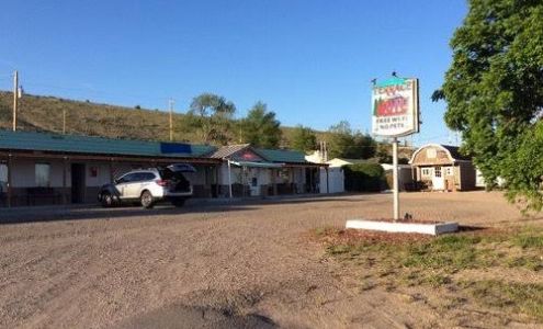 Terrace Motel Dinosaur