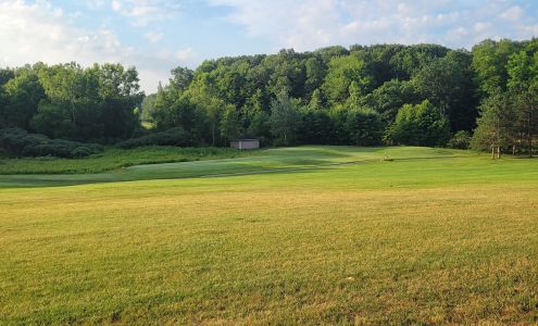 The Links at Bowen Lake Golf Course and Restaurant Gowen