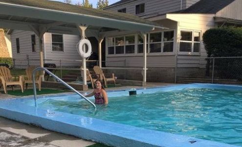 Gilcrest Cottages and Motel Thornton