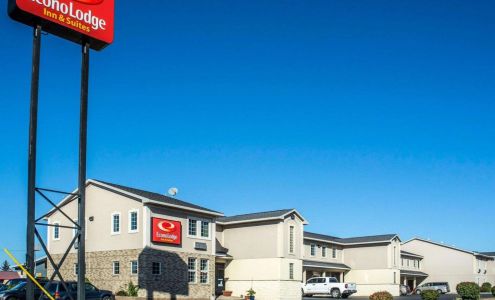 Econo Lodge Inn & Suites Airport