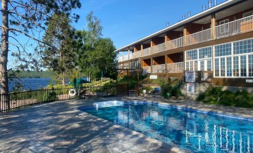 Couples Resort Whitney