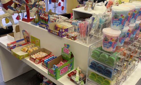 Ms Bee's Popcorn & Candy Shoppe