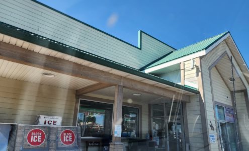 Pinedale Super Center