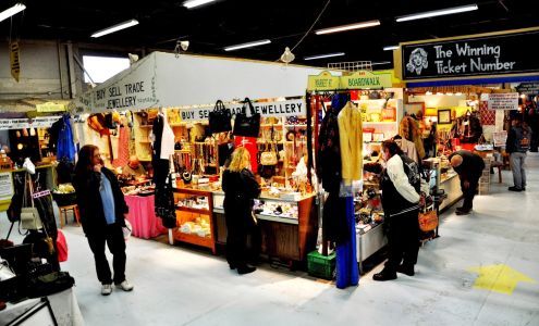 St. Catharines Factory Outlet Flea Market