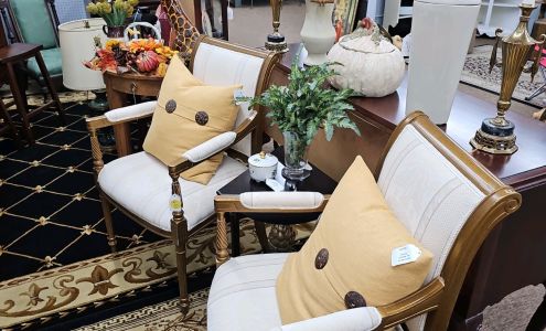 Noble Antiques and Curiosities