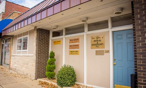 Barkau & Unverfehrt 239 E St Louis St, Nashville Illinois 62263