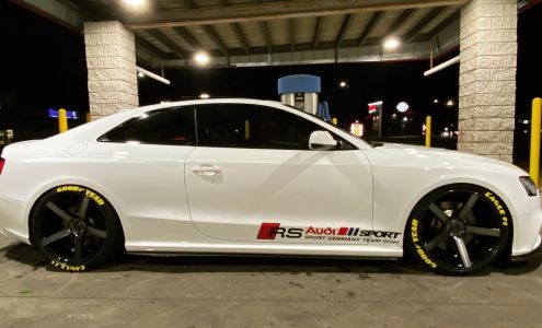 Focal Point Auto Salon car detailing