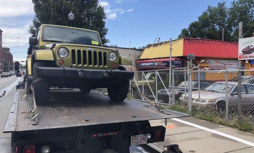 Johnny's Auto Body & Sale