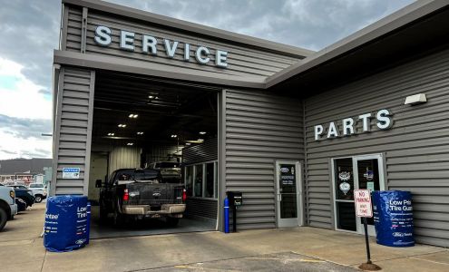 White's Canyon Ford Service Spearfish