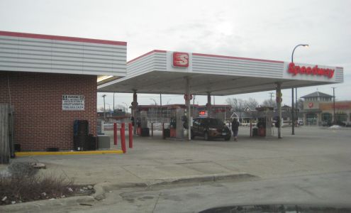 Speedway Oak Lawn