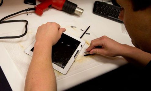 Cellairis Phone Repair Store Inside Walmart at Scenic Highway