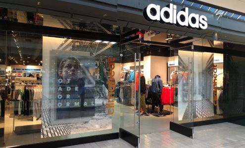 adidas Store McLean
