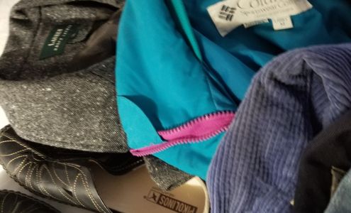 Round Valley Animal Rescue Thrift Store Springerville